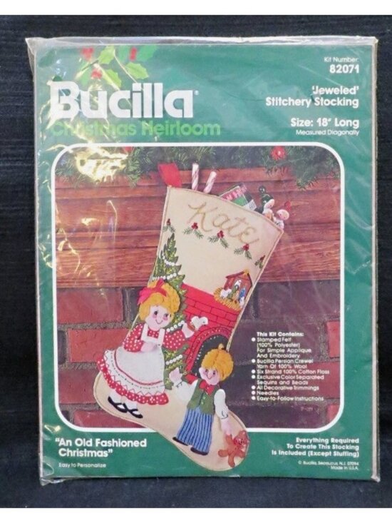 Bucilla Other - Bucilla Christmas Heirloom "An Old Fashioned Christmas" Stocking Felt  82071